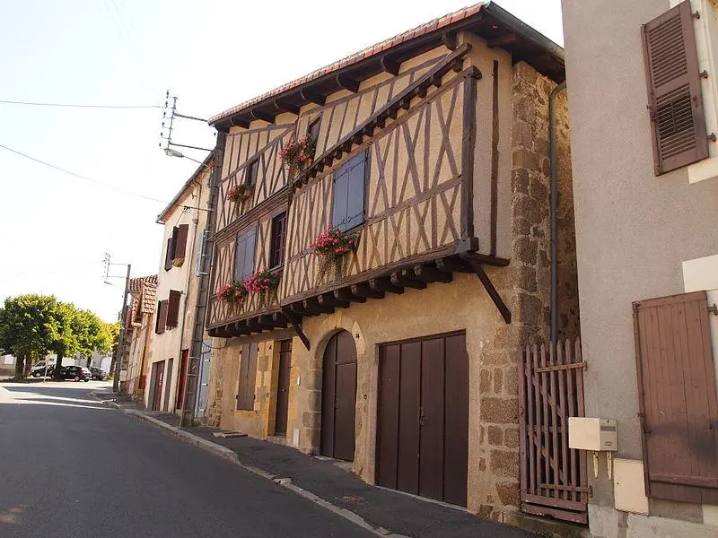 Picture of Wooden sides - Rosier - © Creative Commons (https://creativecommons.org/licenses/by-sa/4.0/deed.fr)