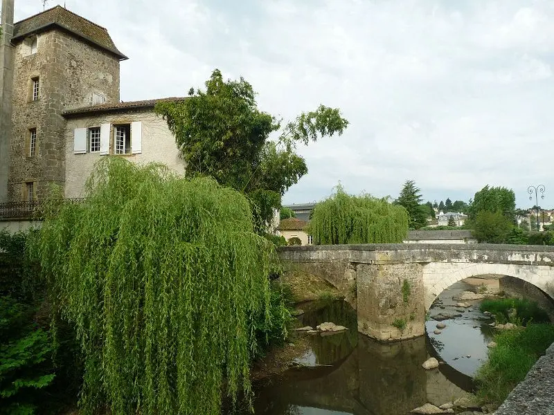 Picture of Counts Manor - Jack ma - © Creative Commons (https://creativecommons.org/licenses/by-sa/4.0/deed.fr)