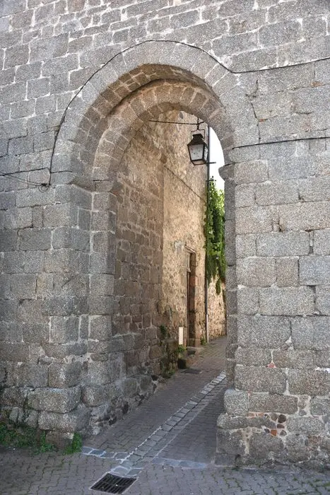 Foto von Altstadttür - POP Plateforme Ouverte du Patrimoine / Base Mérimée - © Ministère de la Culture (France), Direction Régionale des Affaires Culturelles de Nouvelle Aquitaine, tous droits réservés