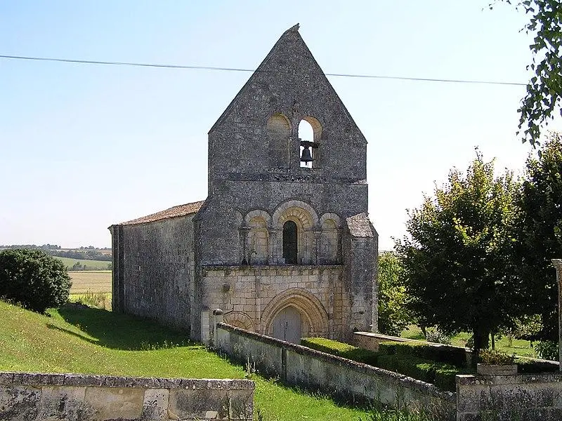 Foto von Saint-Pierre Kirche - rosier - © Creative Commons (https://creativecommons.org/licenses/by-sa/4.0/deed.fr)