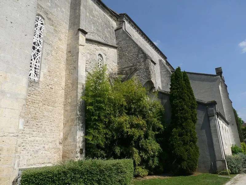 Foto von Saint-Pierre Kirche - Jack ma - © Creative Commons (https://creativecommons.org/licenses/by-sa/4.0/deed.fr)