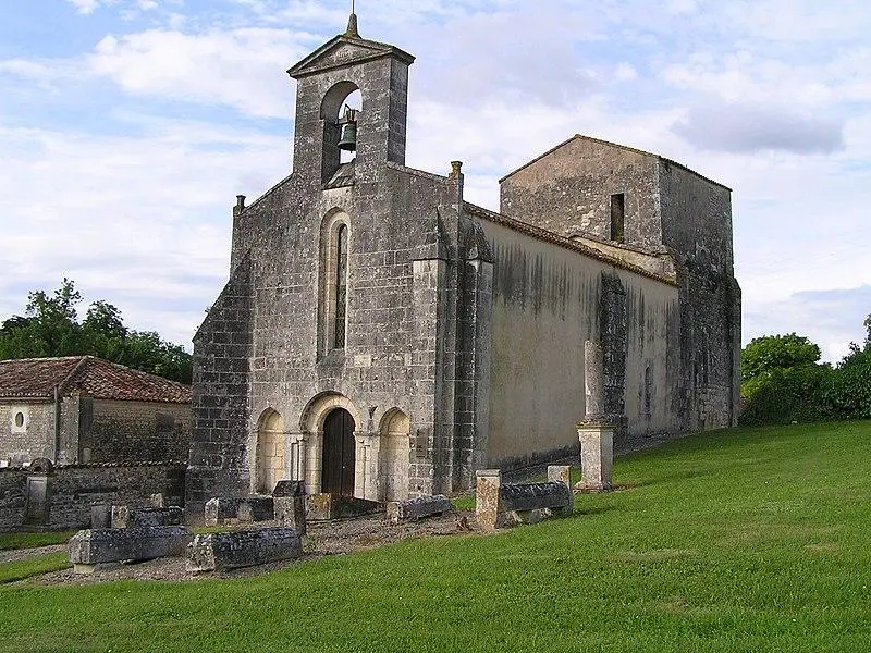 Foto von Saint-Pierre de Sonneville Kirche - rosier - © Creative Commons (https://creativecommons.org/licenses/by-sa/4.0/deed.fr)