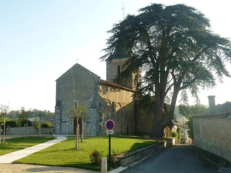 Picture of Saint-Hilaire Church - Jack ma - © Creative Commons (https://creativecommons.org/licenses/by-sa/4.0/deed.fr)