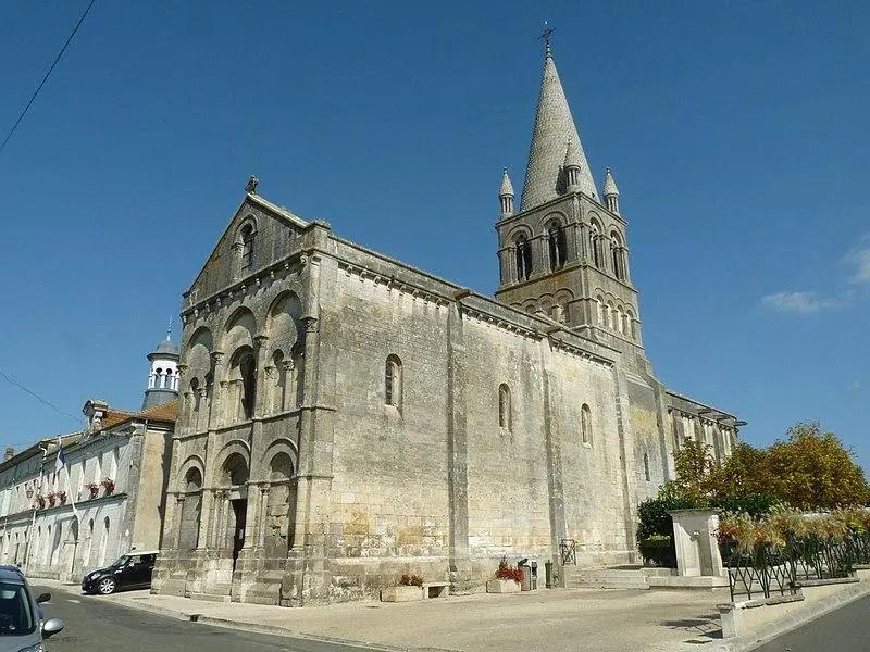 Foto von Saint-Cybard de Roullet Church - Jack ma - © Creative Commons (https://creativecommons.org/licenses/by-sa/4.0/deed.fr)