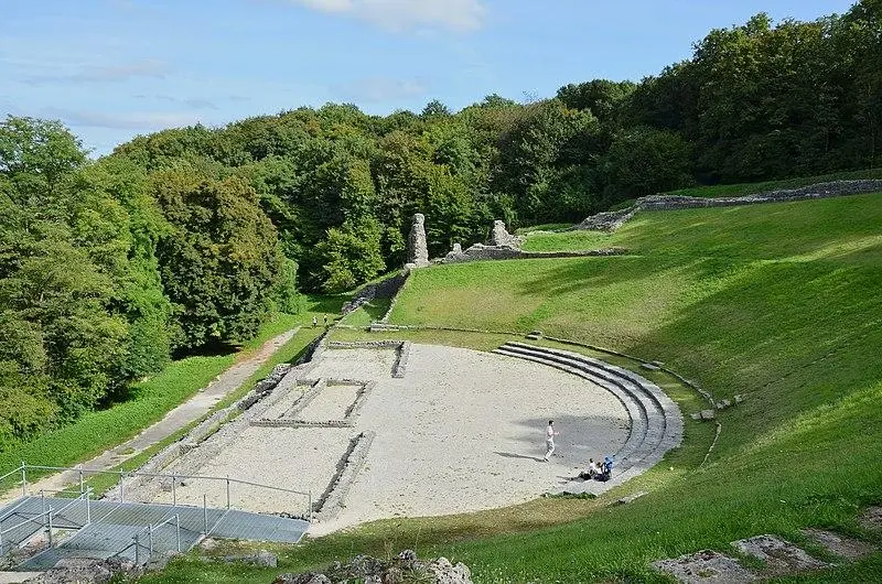 Picture of Gallo-Roman theater dit des Bouchauds - JLPC - © Creative Commons (https://creativecommons.org/licenses/by-sa/4.0/deed.fr)