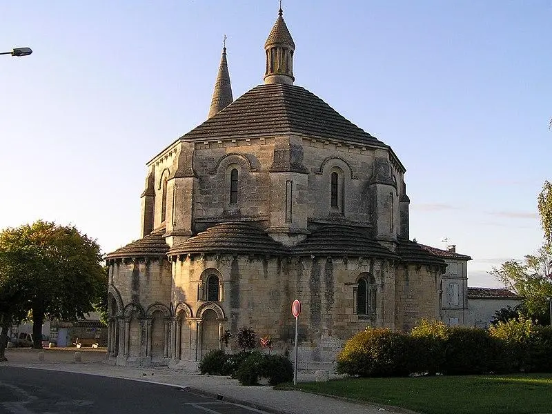 Picture of Saint-Michel Church - rosier - © Creative Commons (https://creativecommons.org/licenses/by-sa/4.0/deed.fr)