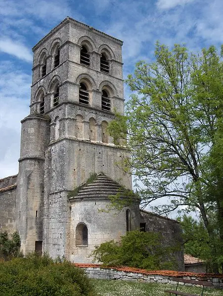 Foto von Saint-Pierre Kirche - 2Passage - © Creative Commons (https://creativecommons.org/licenses/by-sa/4.0/deed.fr)