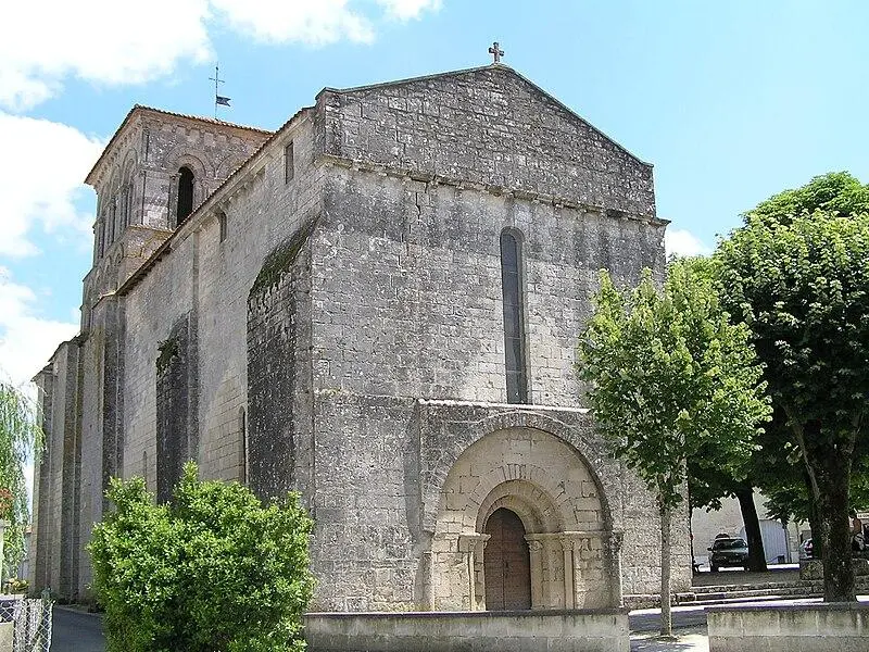 Foto von Saint-Martin Church - rosier - © Creative Commons (https://creativecommons.org/licenses/by-sa/4.0/deed.fr)
