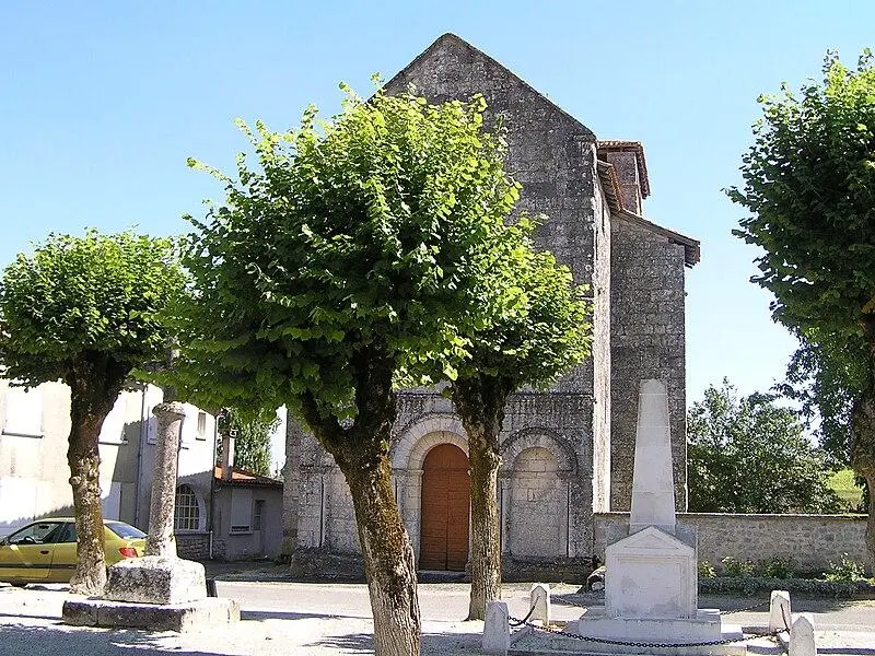 Picture of Notre-Dame Church - rosier - © Creative Commons (https://creativecommons.org/licenses/by-sa/4.0/deed.fr)