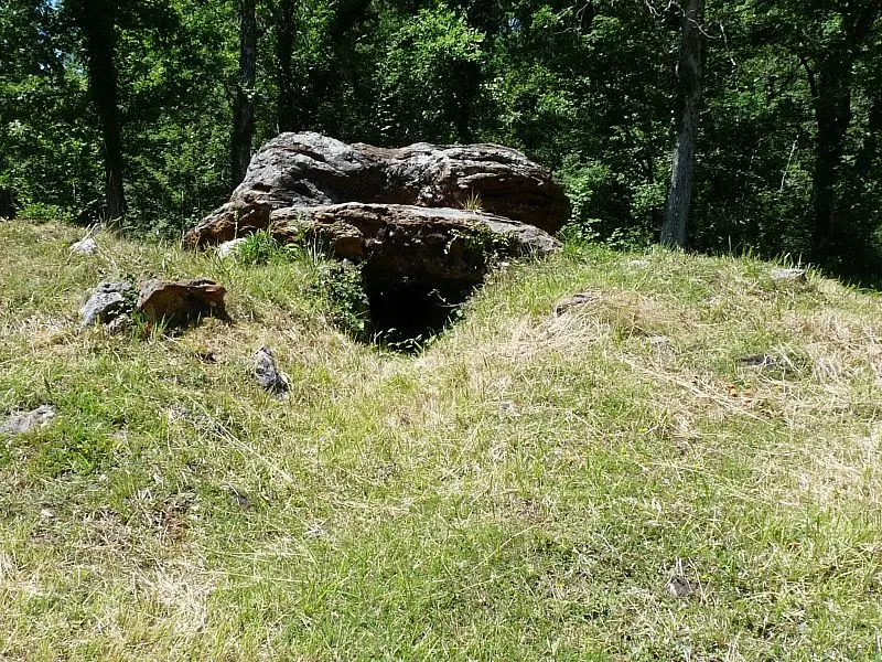 Picture of EDON necropolis - Jack ma - © Creative Commons (https://creativecommons.org/licenses/by-sa/4.0/deed.fr)