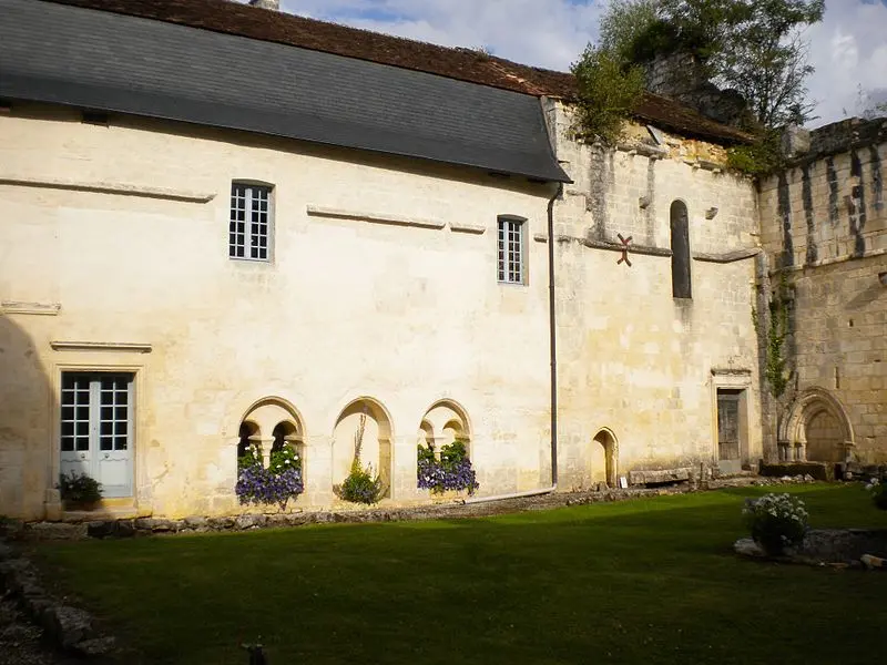 Foto von Ehemalige Abtei von Fontaine Vive oder Grosbot - Rudolf Pohl - © Creative Commons (https://creativecommons.org/licenses/by-sa/4.0/deed.fr)