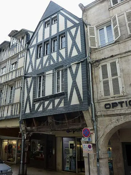 Picture of Home - Patrick Despoix - © Creative Commons (https://creativecommons.org/licenses/by-sa/4.0/deed.fr)