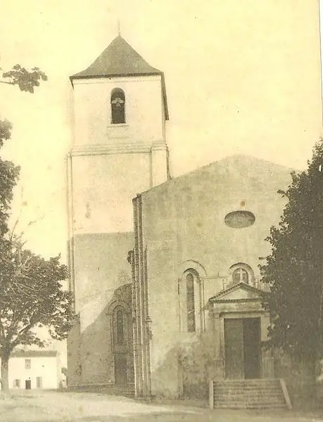 Picture of Saint-Pierre parish Church - Cobber17 - © Creative Commons (https://creativecommons.org/licenses/by-sa/4.0/deed.fr)