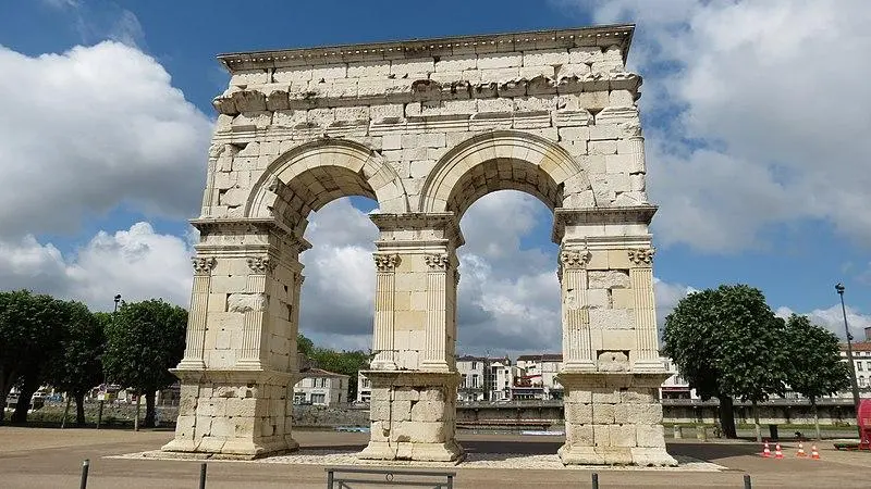 Foto de Arco triunfal - Johan Allard - © Creative Commons (https://creativecommons.org/licenses/by-sa/4.0/deed.fr)