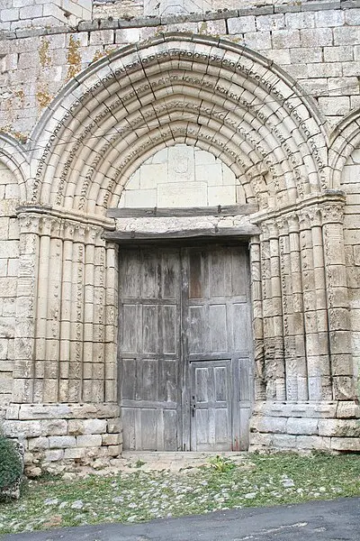 Picture of Ancient Sainte-Croix church, also known as the Sainte-Radegonde chapel - Mainlymazza - © Creative Commons (https://creativecommons.org/licenses/by-sa/4.0/deed.fr)