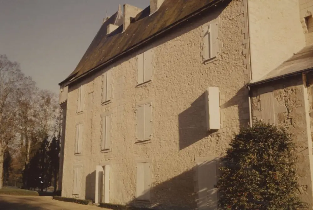 Picture of Château de la Tour d'Oyré - POP Plateforme Ouverte du Patrimoine / Base Mérimée - © Ministère de la Culture (France), Médiathèque du patrimoine et de la photographie, tous droits réservés