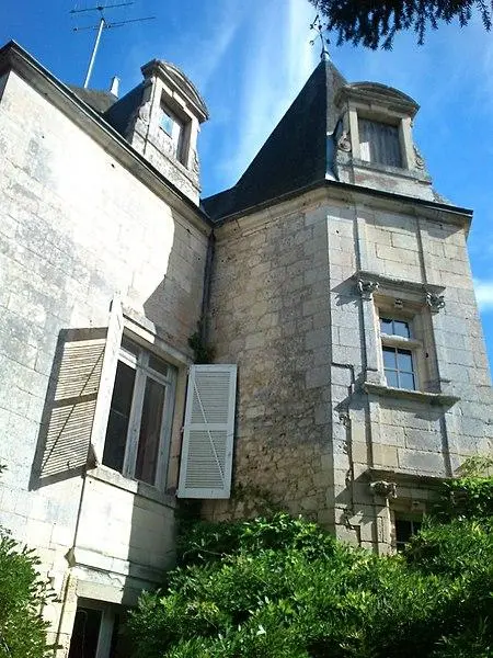 Picture of Château de Cremault - Ebbblue - © Creative Commons (https://creativecommons.org/licenses/by-sa/4.0/deed.fr)