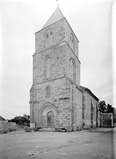Picture of Saint-Hilaire Church - POP Plateforme Ouverte du Patrimoine / Base Mérimée - © Ministère de la Culture (France), Médiathèque du patrimoine et de la photographie, diffusion GrandPalaisRmn Photo
