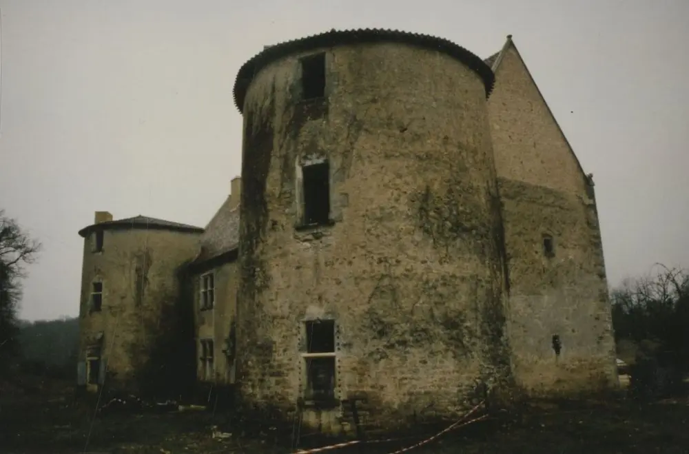 Picture of Motte Castle - POP Plateforme Ouverte du Patrimoine / Base Mérimée - © Ministère de la Culture (France), Médiathèque du patrimoine et de la photographie, tous droits réservés