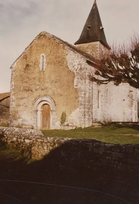 Picture of Saint-Léger Church - POP Plateforme Ouverte du Patrimoine / Base Mérimée - © Ministère de la Culture (France), Médiathèque du patrimoine et de la photographie, tous droits réservés