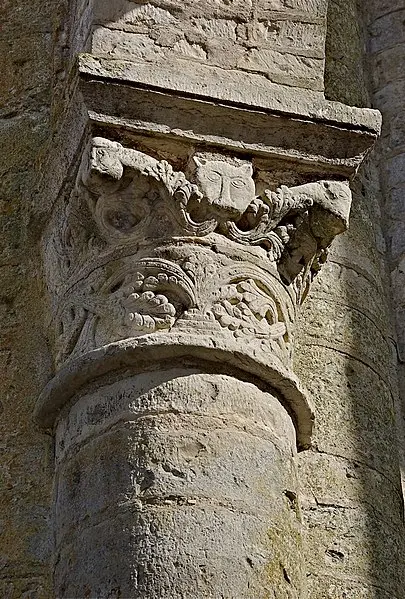 Foto de Ex abadía de Saint-Sauveur de Charroux - JLPC - © Creative Commons (https://creativecommons.org/licenses/by-sa/4.0/deed.fr)