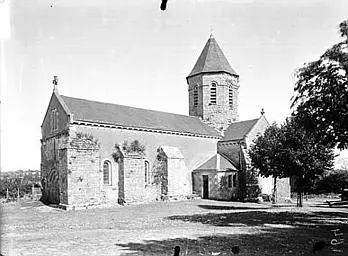 Picture of Saint-Pierre Church - POP Plateforme Ouverte du Patrimoine / Base Mérimée - © Ministère de la Culture (France), Médiathèque du patrimoine et de la photographie, diffusion RMN-GP