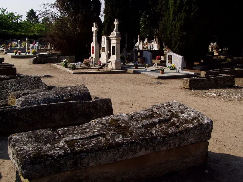 Foto de Cementerio Gallo-Roman - Accrochoc - © Creative Commons (https://creativecommons.org/licenses/by-sa/4.0/deed.fr)
