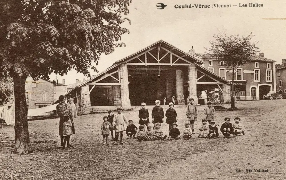 Foto von Hallen - POP Plateforme Ouverte du Patrimoine / Base Mérimée - © Ministère de la Culture (France), Médiathèque du patrimoine et de la photographie, tous droits réservés