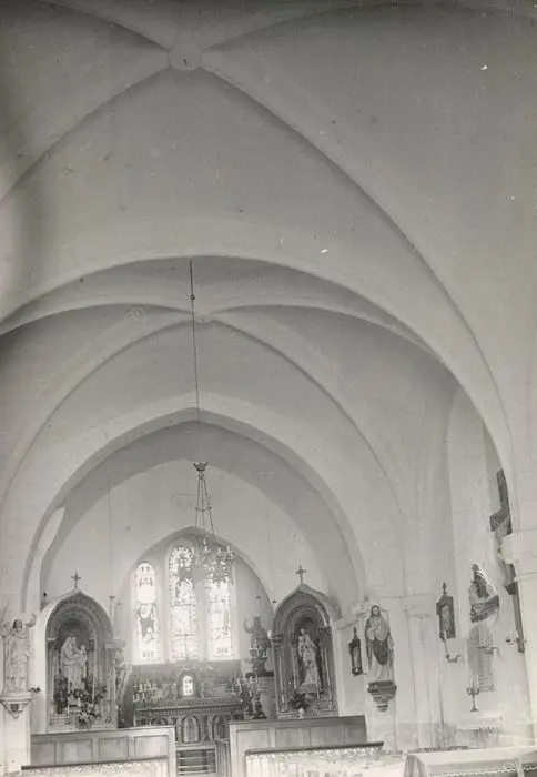Foto di Saint-Pierre e Saint-Paul Church - POP Plateforme Ouverte du Patrimoine / Base Mérimée - © Ministère de la Culture (France), Médiathèque du patrimoine et de la photographie, tous droits réservés