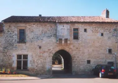 Picture of Old abbey home - Original téléversé par Archeos sur Wikipédia franç - © Creative Commons (https://creativecommons.org/licenses/by-sa/4.0/deed.fr)