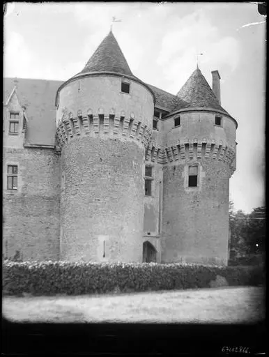 Picture of Chambonneau castle - POP Plateforme Ouverte du Patrimoine / Base Mérimée - © Ministère de la Culture (France), Médiathèque du patrimoine et de la photographie, diffusion GrandPalaisRmn Photo