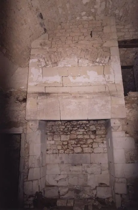 Picture of Covered castle - POP Plateforme Ouverte du Patrimoine / Base Mérimée - © Ministère de la Culture (France), Médiathèque du patrimoine et de la photographie, tous droits réservés