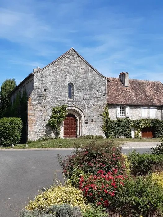 Picture of Old church - POP Plateforme Ouverte du Patrimoine / Base Mérimée - © Ministère de la Culture (France), Direction Régionale des Affaires Culturelles de Nouvelle-Aquitaine – Tous droits réservés 