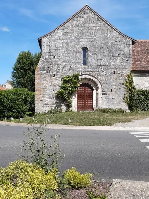 Picture of Old church - POP Plateforme Ouverte du Patrimoine / Base Mérimée - © Ministère de la Culture (France), Direction Régionale des Affaires Culturelles de Nouvelle-Aquitaine – Tous droits réservés 