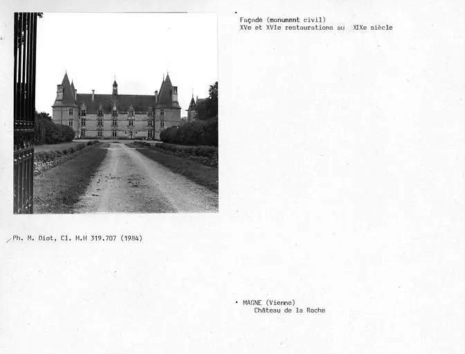 Foto di Castello di La Roche-Gençay - POP Plateforme Ouverte du Patrimoine / Base Mérimée - © Ministère de la Culture (France), Médiathèque du patrimoine et de la photographie, Centre de recherches sur les Monuments historiques (CRMH), diffusion GrandPalaisRmn Photo