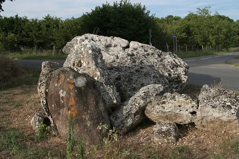 Picture of Dolmen of Loubressac - Pymouss - © Creative Commons (https://creativecommons.org/licenses/by-sa/4.0/deed.fr)
