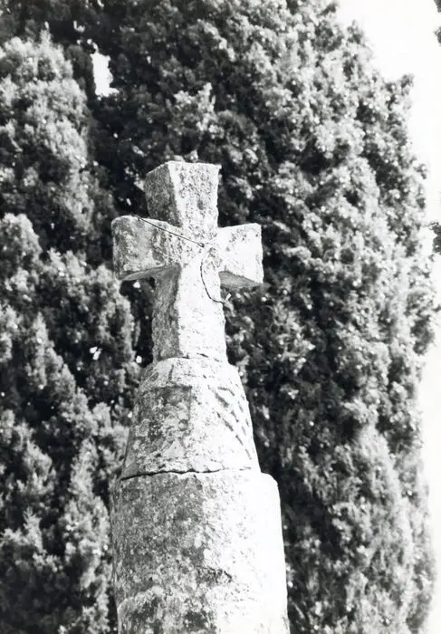 Foto di Cimitero di Saint-Chartres - POP Plateforme Ouverte du Patrimoine / Base Mérimée - © Ministère de la Culture (France), Médiathèque du patrimoine et de la photographie, tous droits réservés