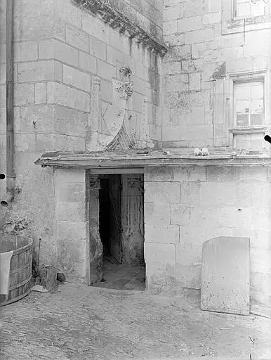 Picture of Castle - POP Plateforme Ouverte du Patrimoine / Base Mérimée - © Ministère de la Culture (France), Médiathèque du patrimoine et de la photographie, diffusion RMN-GP
