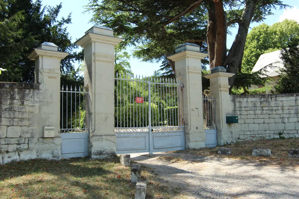 Foto di Château de la tour-de-naintré - Sous licence Creative Commons (https://creativecommons.org/licenses/by-sa/4.0/deed.fr) - Par Lionel Allorge - © Creative Commons (https://creativecommons.org/licenses/by-sa/4.0/deed.fr)