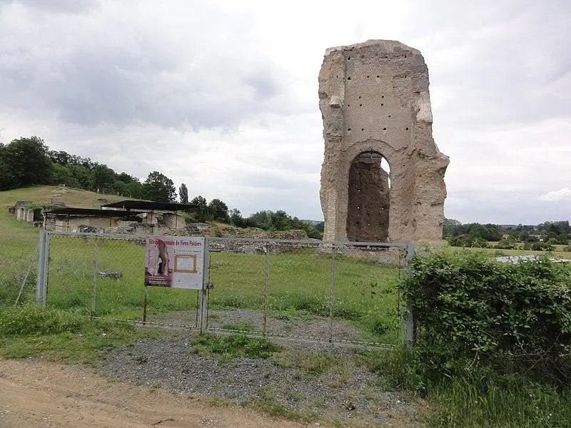 Picture of Gallo-Roman theater (remains of) - Havang(nl) - © Creative Commons (https://creativecommons.org/licenses/by-sa/4.0/deed.fr)