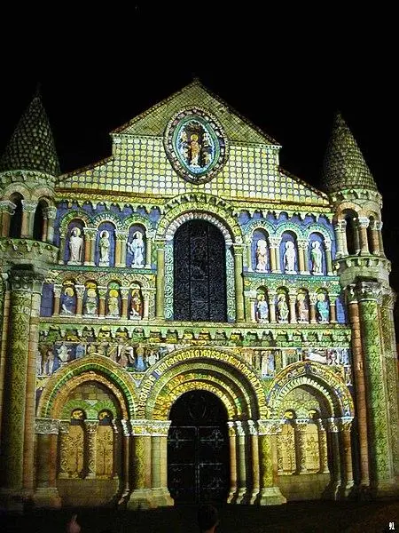 Foto von Notre-Dame-La-Enkelkirche - Enzo627 - © Creative Commons (https://creativecommons.org/licenses/by-sa/4.0/deed.fr)