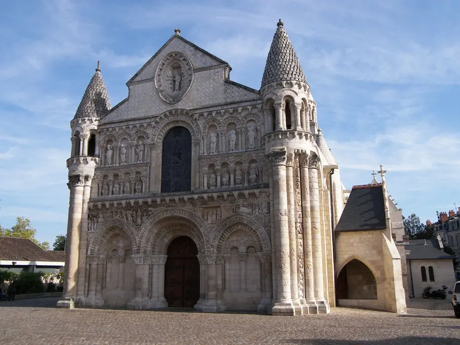 Foto de Iglesia Notre-Dame-La-Grande - POP Plateforme Ouverte du Patrimoine / Base Mérimée - © Ministère de la Culture (France), Médiathèque du patrimoine et de la photographie, diffusion RMN-GP