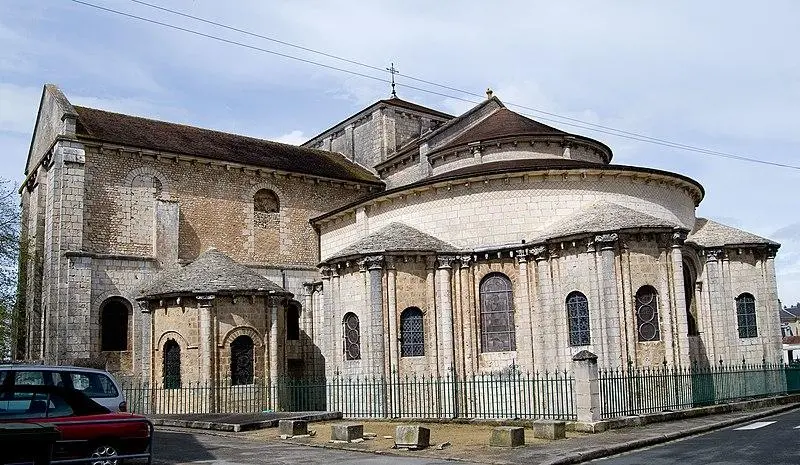Foto von Saint-Hilaire Church - Auteur inconnu - © Creative Commons (https://creativecommons.org/licenses/by-sa/4.0/deed.fr)