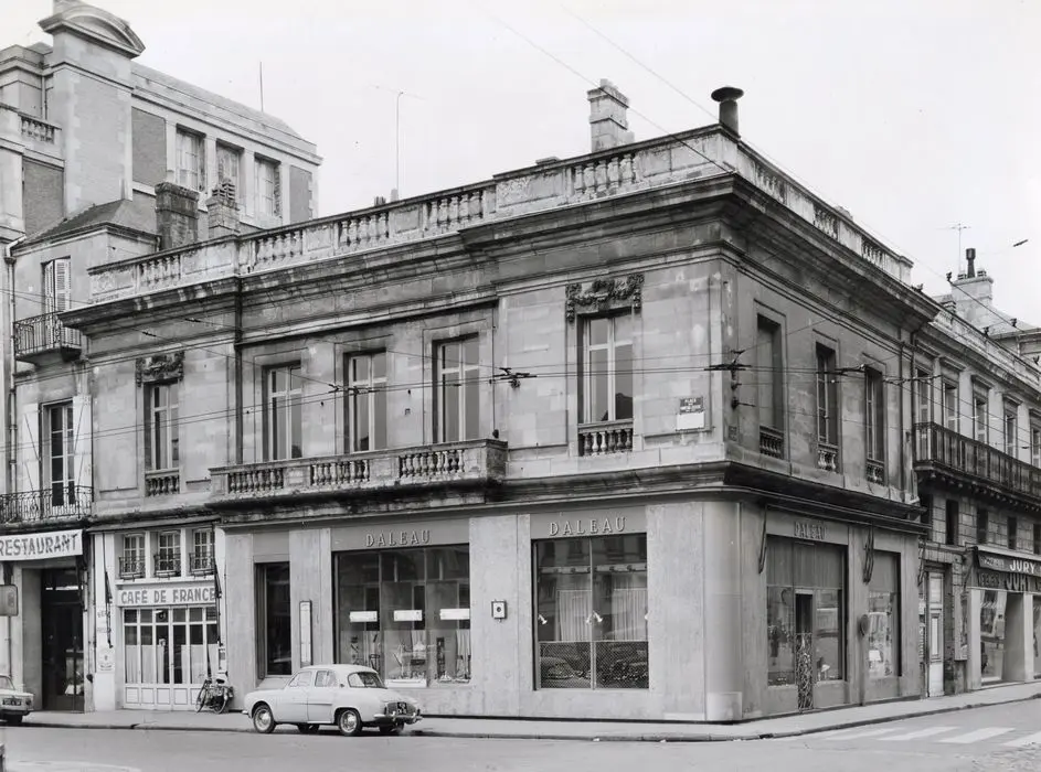 Foto von Hôtel de Nieul (alt) - POP Plateforme Ouverte du Patrimoine / Base Mérimée - © Ministère de la Culture (France), Médiathèque du patrimoine et de la photographie, tous droits réservés