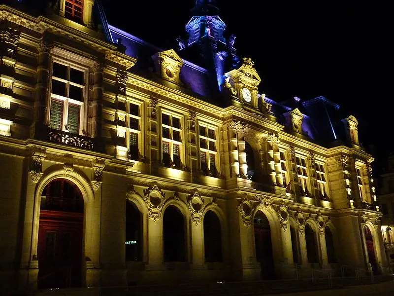 Foto von Rathaus - Pascal Poitiers - © Creative Commons (https://creativecommons.org/licenses/by-sa/4.0/deed.fr)
