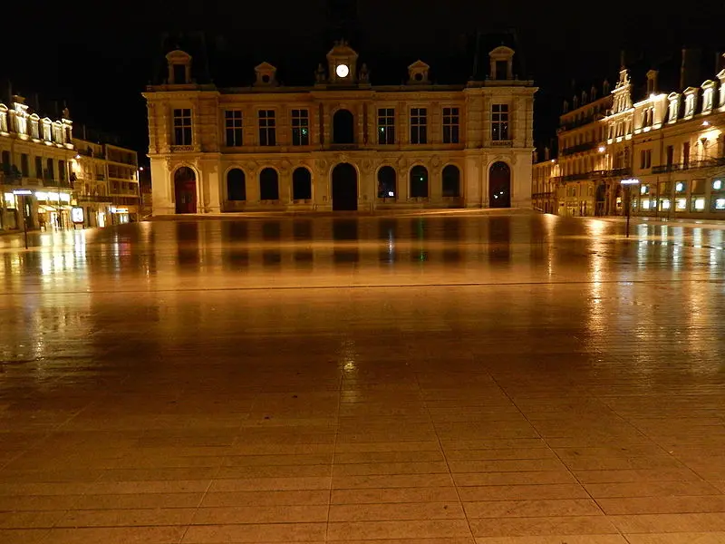 Foto von Rathaus - Pascal Poitiers - © Creative Commons (https://creativecommons.org/licenses/by-sa/4.0/deed.fr)