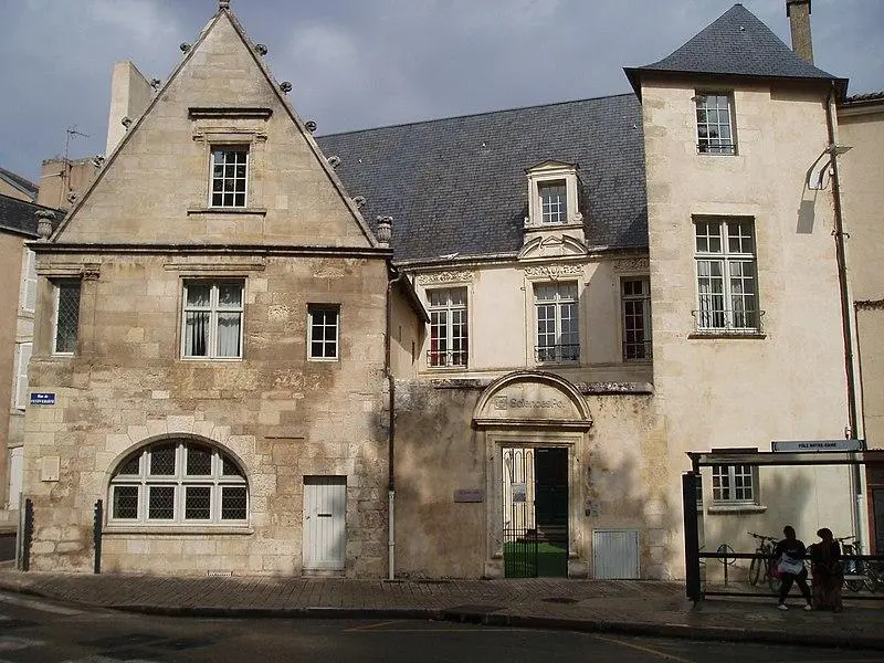 Picture of House known as the Etoile plan or Chaboureau hotel - MarieBlugeon - © Creative Commons (https://creativecommons.org/licenses/by-sa/4.0/deed.fr)
