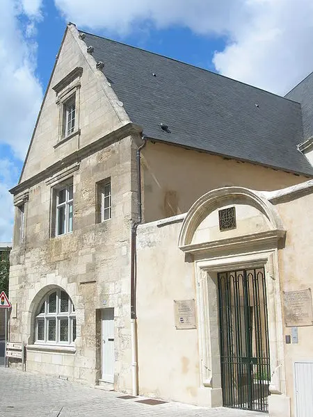 Picture of House known as the Etoile plan or Chaboureau hotel - diesmra - © Creative Commons (https://creativecommons.org/licenses/by-sa/4.0/deed.fr)