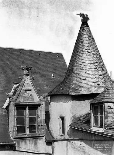 Picture of Provost (old) - POP Plateforme Ouverte du Patrimoine / Base Mérimée - © Ministère de la Culture (France), Médiathèque du patrimoine et de la photographie, diffusion RMN-GP