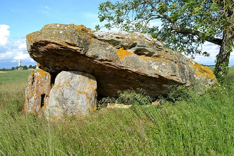 Foto de Dolmen del bie - Liberliger - © Creative Commons (https://creativecommons.org/licenses/by-sa/4.0/deed.fr)